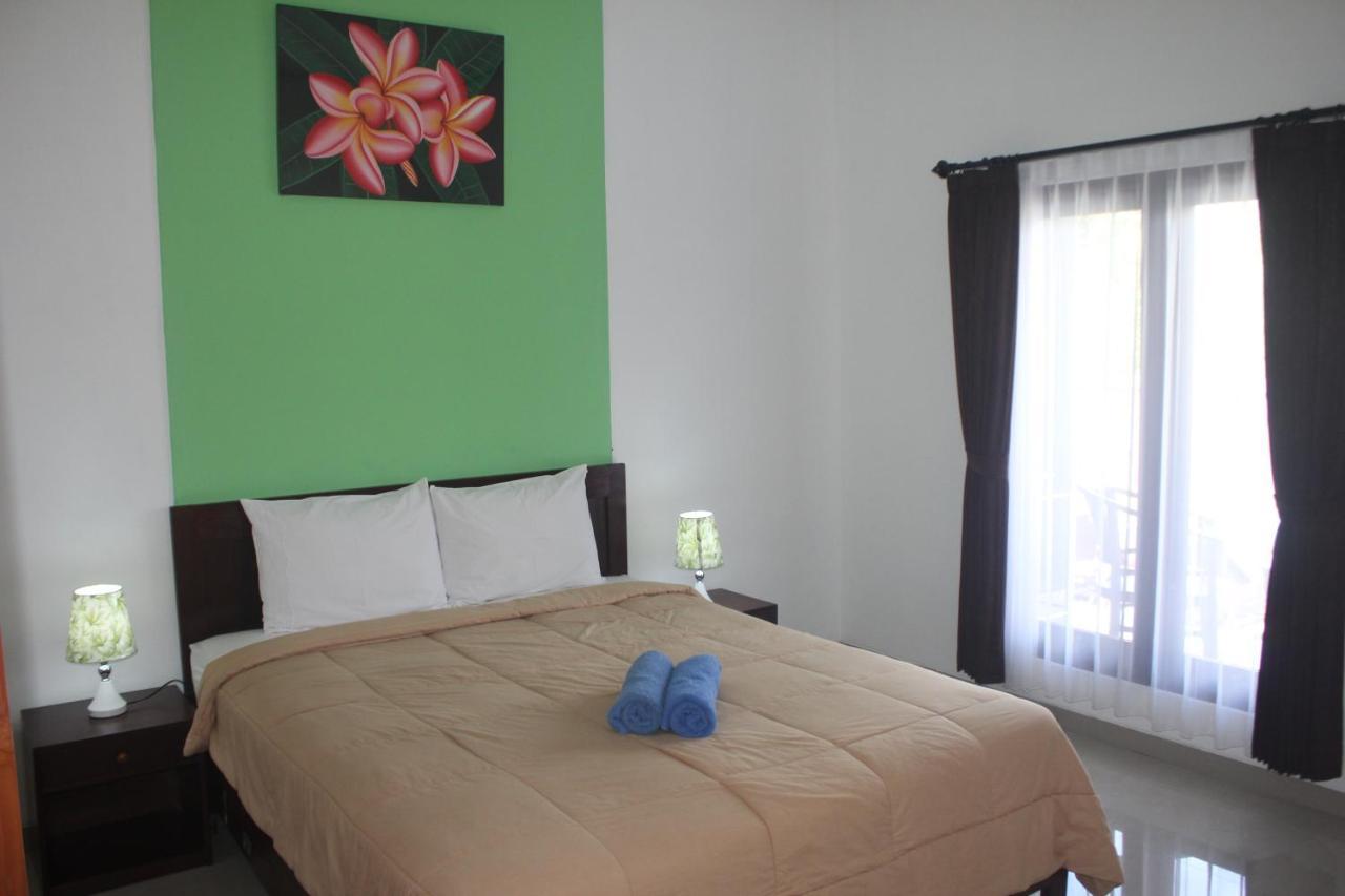 Willy Homestay Улувату Екстер'єр фото