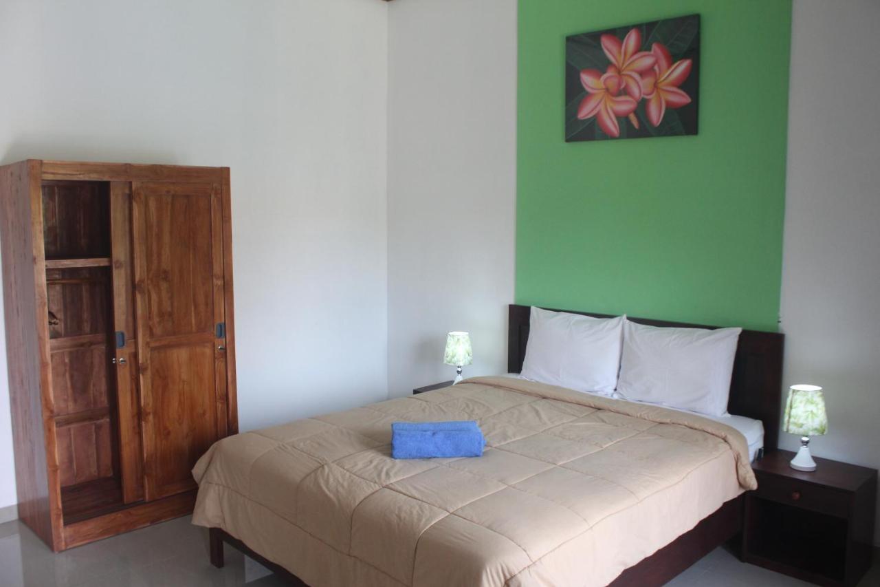 Willy Homestay Улувату Екстер'єр фото