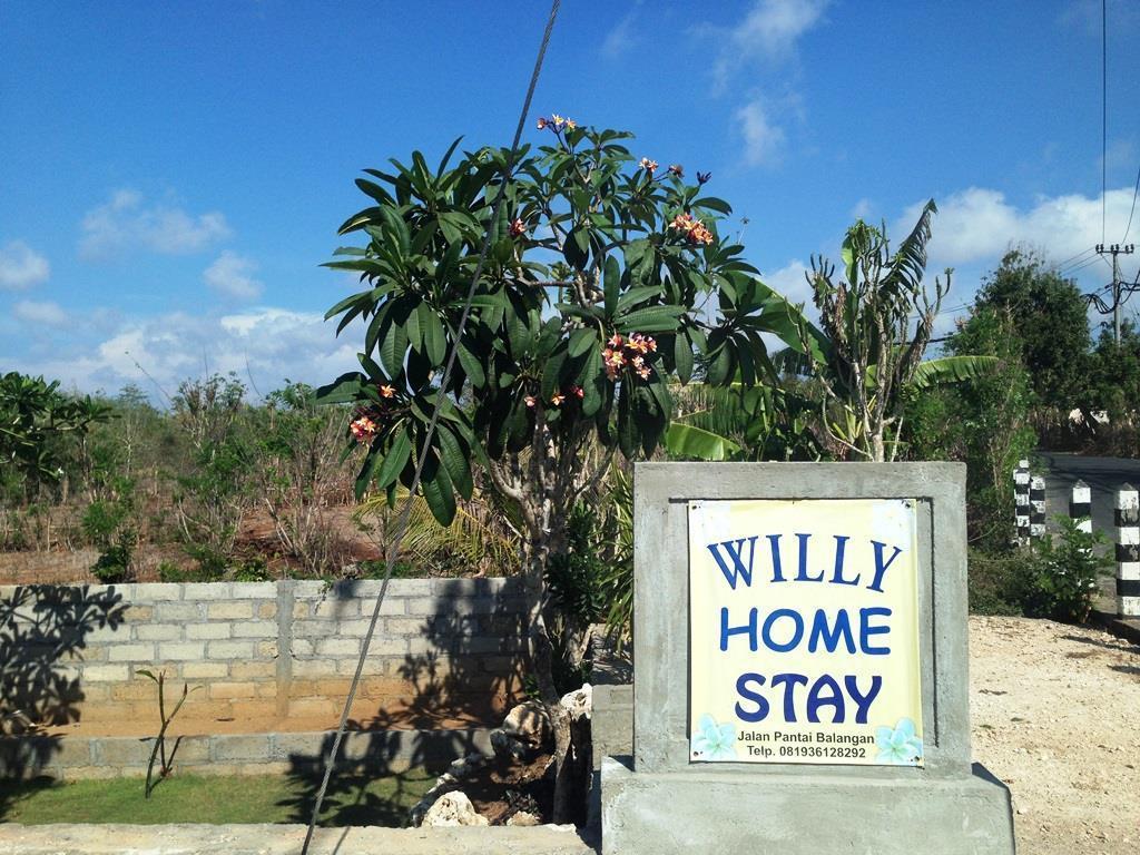 Willy Homestay Улувату Екстер'єр фото