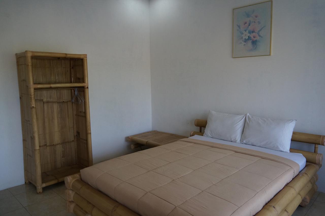 Willy Homestay Улувату Екстер'єр фото